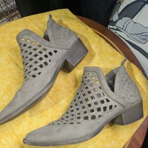 Women's Taupe Ankle Boots